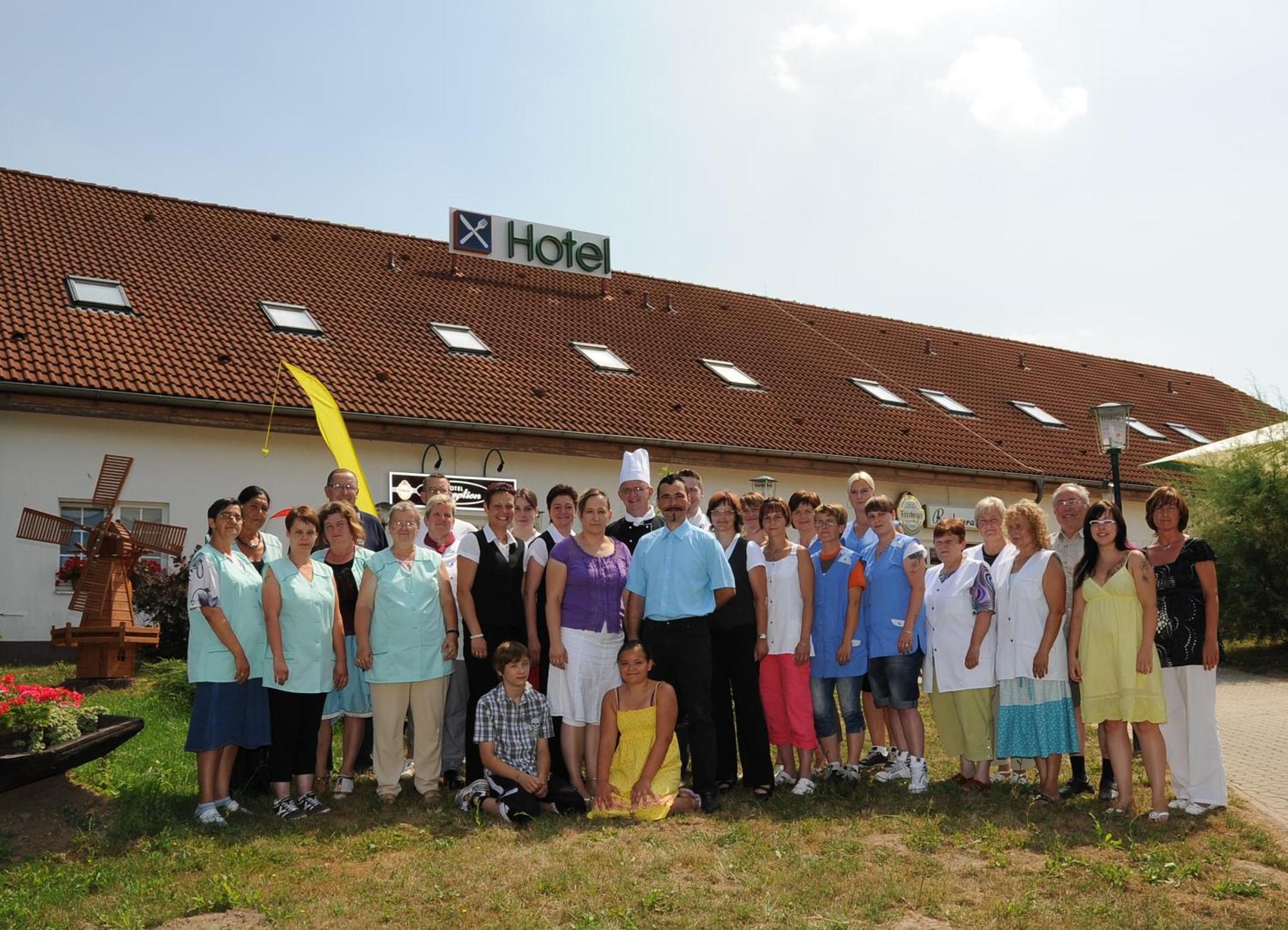 Hotel-Pension Am Mühlberg Lübbenau Exterior foto