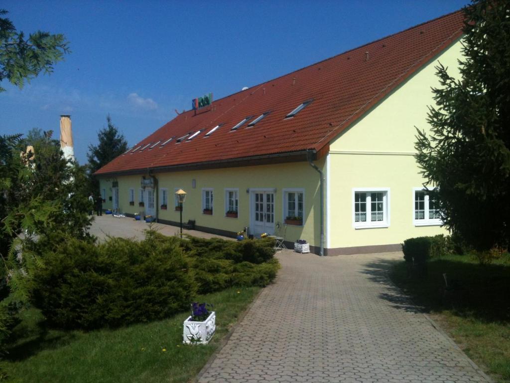 Hotel-Pension Am Mühlberg Lübbenau Exterior foto