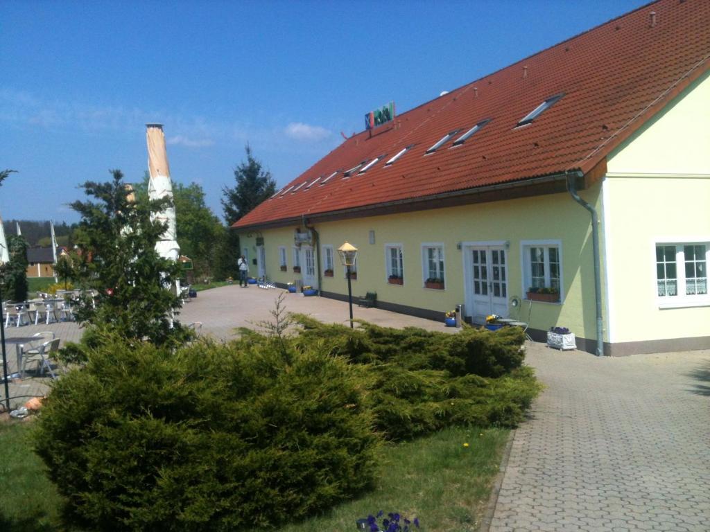 Hotel-Pension Am Mühlberg Lübbenau Exterior foto