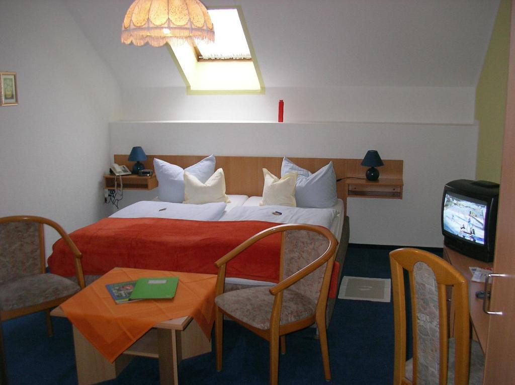 Hotel-Pension Am Mühlberg Lübbenau Habitación foto